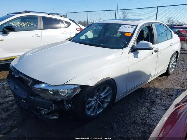 WBA8E5G59HNU41480 2017 BMW 3ER - Image 2