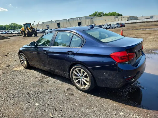 WBA8E5G59HNU41916 2017 BMW 3ER - Image 2