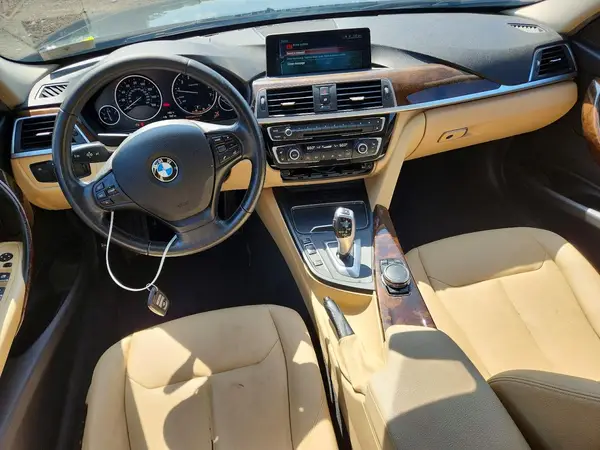 WBA8E5G59HNU41916 2017 BMW 3ER - Image 8