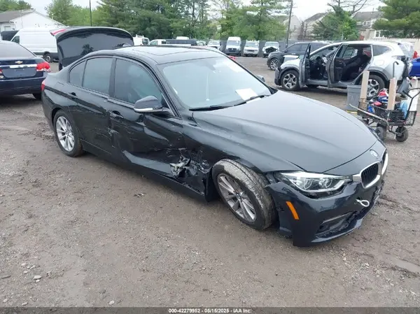 WBA8E5G59JNU46619 2018 BMW 3ER - Image 1