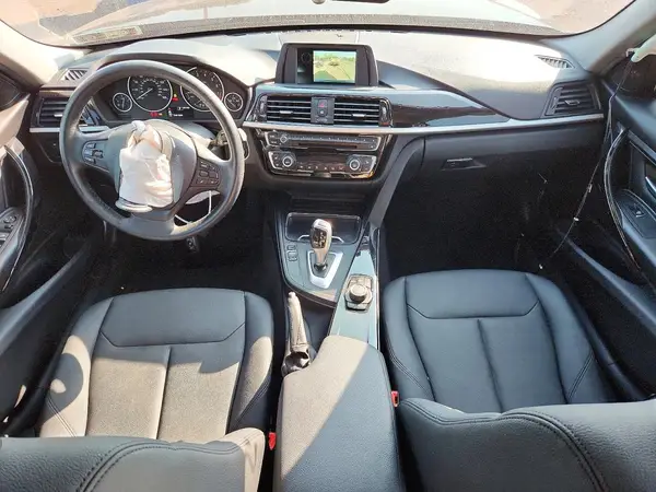 WBA8E5G59JNV01828 2018 BMW 3ER - Image 8
