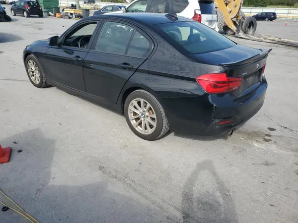 WBA8E5G59JNV02459 2018 BMW 3ER - Image 2