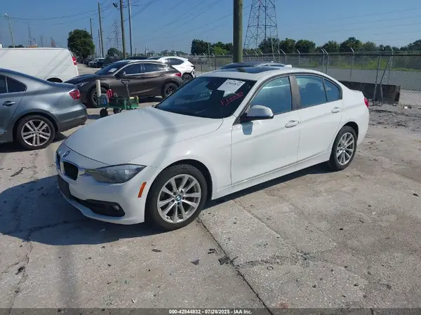 WBA8E5G5XGNU20281 2016 BMW 3ER - Image 2