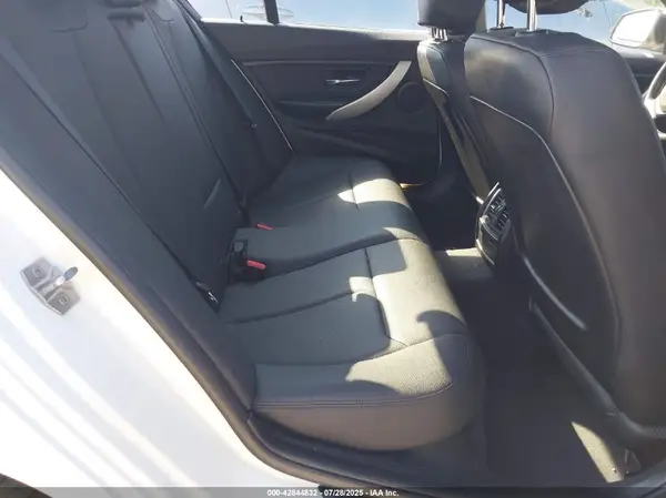 WBA8E5G5XGNU20281 2016 BMW 3ER - Image 8
