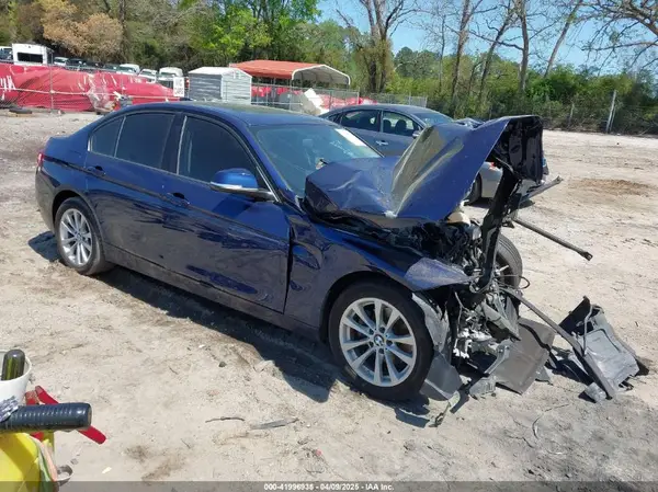 WBA8E5G5XJNV02762 2018 BMW 3ER - Image 1