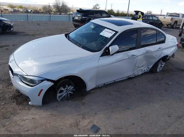 WBA8E5G5XJNV03328 2018 BMW 3ER - Image 2