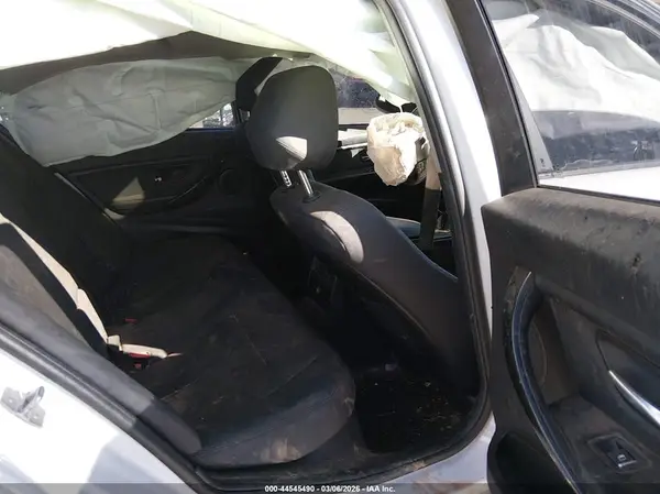 WBA8E5G5XJNV03328 2018 BMW 3ER - Image 8