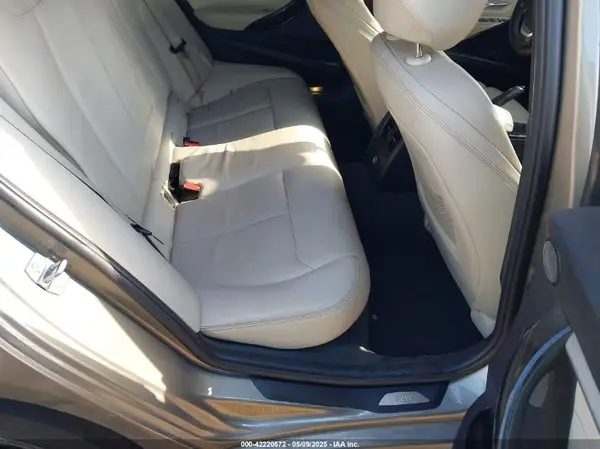 WBA8E7C53GK415555 2016 BMW 3ER - Image 8