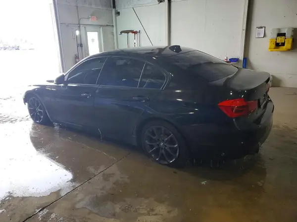 WBA8E7C55GK415542 2016 BMW 3ER - Image 2