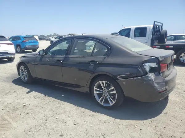 WBA8E7C57GK415560 2016 BMW 3ER - Image 2