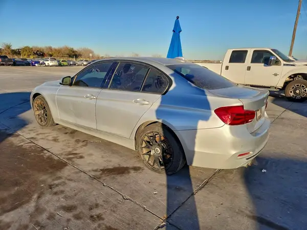 WBA8E9C52GK646183 2016 BMW 3ER - Image 2