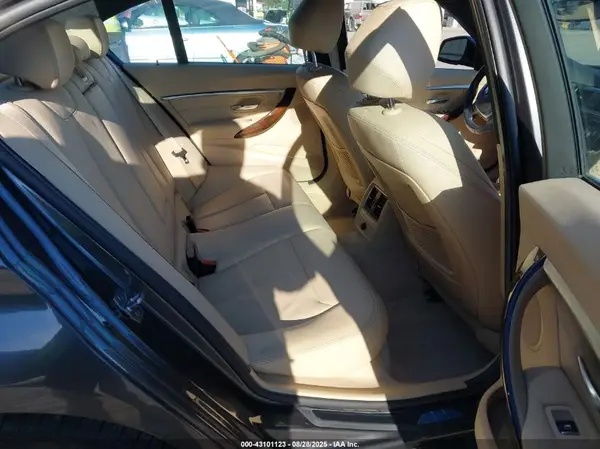 WBA8E9C54GK646542 2016 BMW 3ER - Image 8