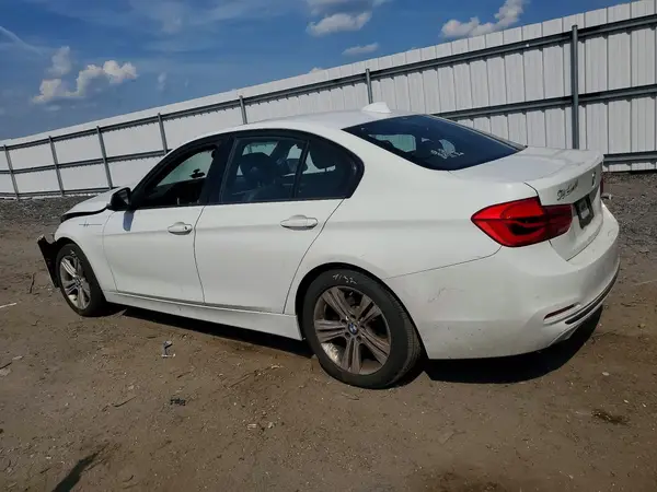 WBA8E9C54GK647111 2016 BMW 3ER - Image 2