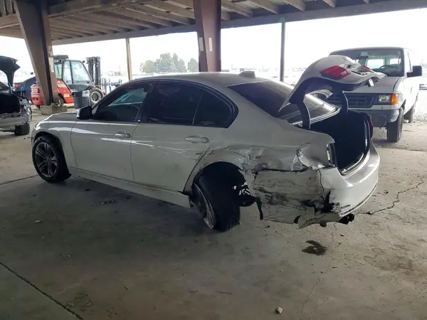 WBA8E9C55GK645867 2016 BMW 3ER - Image 2