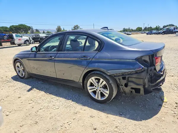 WBA8E9C55GK646968 2016 BMW 3ER - Image 2