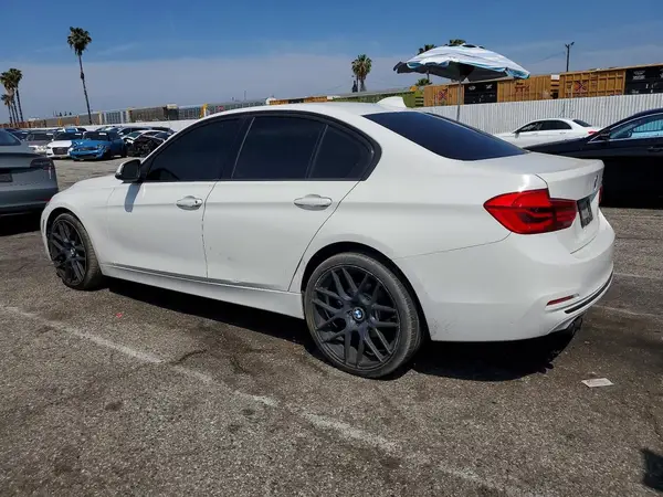 WBA8E9C58GK644583 2016 BMW 3ER - Image 2