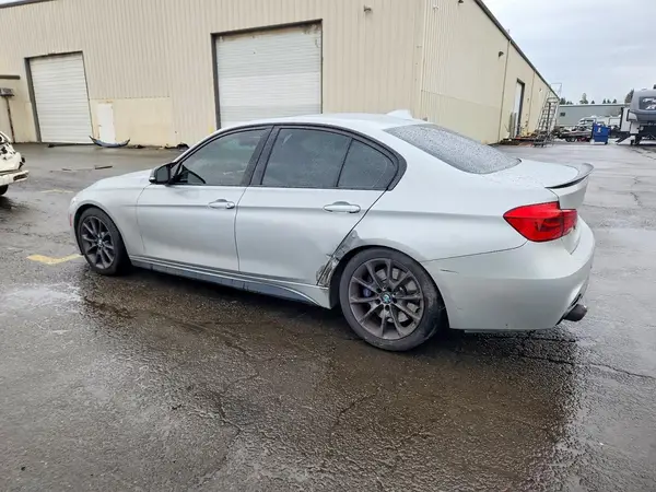 WBA8E9C58GK646186 2016 BMW 3ER - Image 2