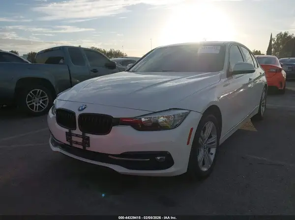 WBA8E9C58GK648827 2016 BMW 3ER - Image 2