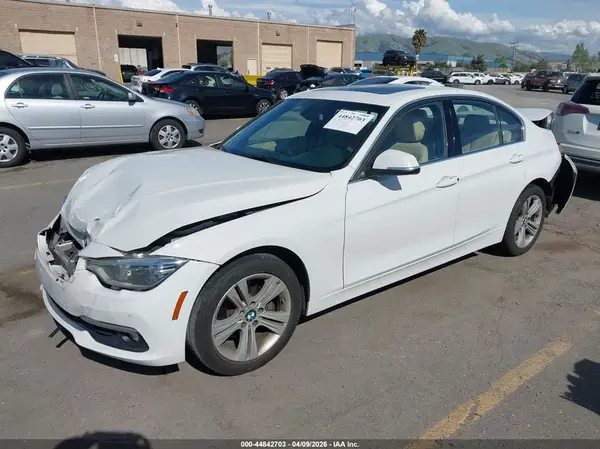 WBA8E9C59GK644012 2016 BMW 3ER - Image 2