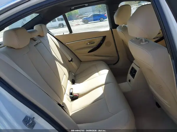 WBA8E9C59GK644012 2016 BMW 3ER - Image 8