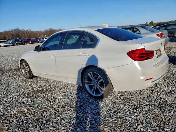 WBA8E9C59GK646584 2016 BMW 3ER - Image 2