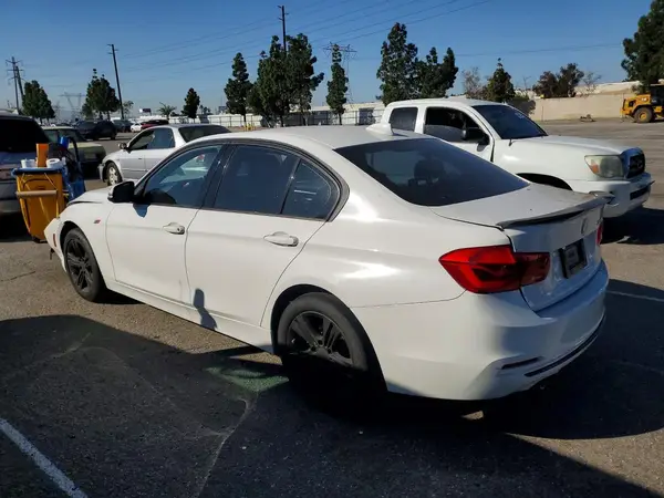 WBA8E9G50GNT42455 2016 BMW 3ER - Image 2