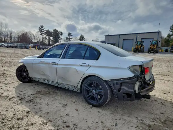 WBA8E9G50GNT42990 2016 BMW 3ER - Image 2