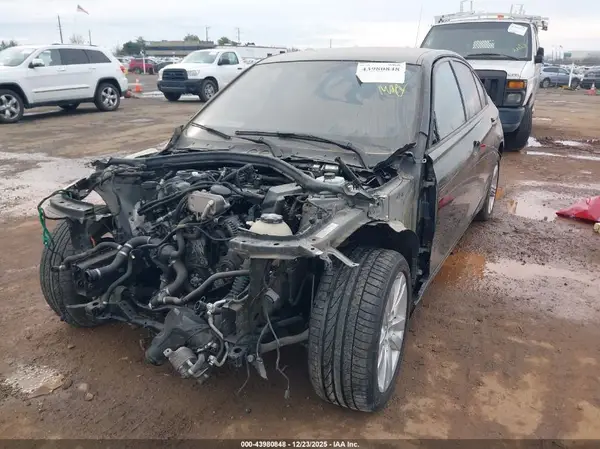 WBA8E9G50GNT43461 2016 BMW 3ER - Image 2