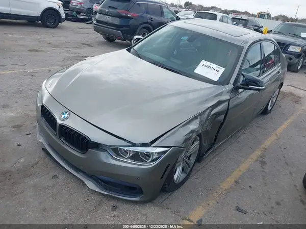 WBA8E9G50GNT46277 2016 BMW 3ER - Image 2