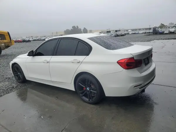 WBA8E9G50GNT83541 2016 BMW 3ER - Image 2
