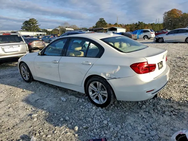 WBA8E9G51GNT43999 2016 BMW 3ER - Image 2