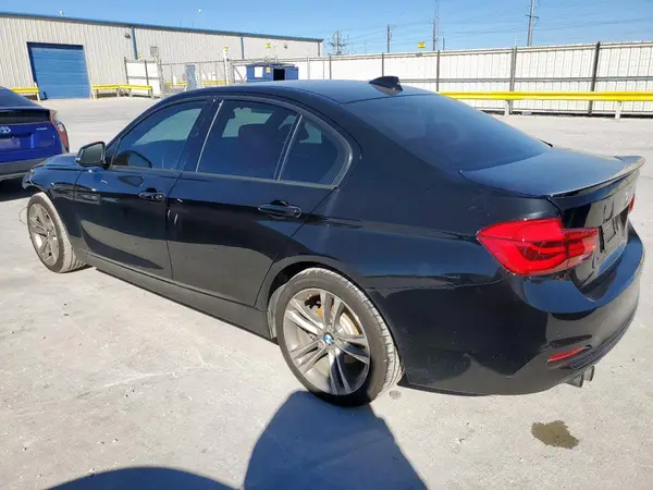 WBA8E9G51GNT46627 2016 BMW 3ER - Image 2