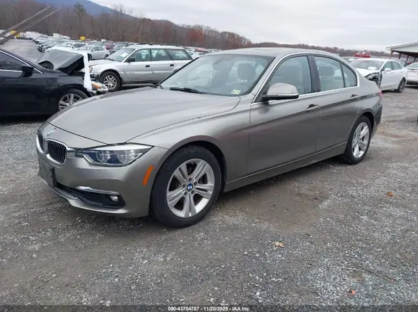 WBA8E9G51GNT82981 2016 BMW 3ER - Image 2