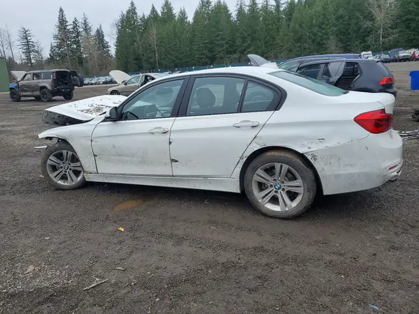 WBA8E9G51GNT83645 2016 BMW 3ER - Image 2