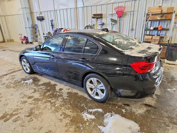 WBA8E9G51GNT83984 2016 BMW 3ER - Image 2