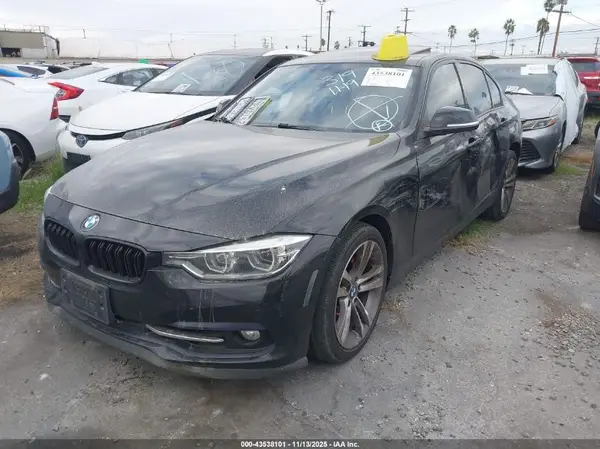 WBA8E9G52GNT44997 2016 BMW 3ER - Image 2