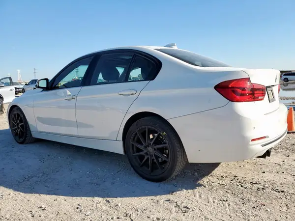 WBA8E9G52GNT81502 2016 BMW 3ER - Image 2