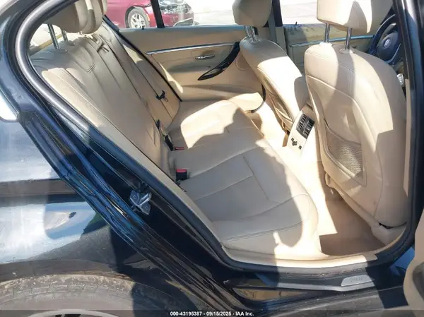 WBA8E9G52GNU28088 2016 BMW 3ER - Image 8