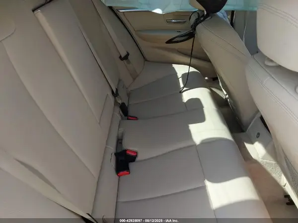 WBA8E9G52GNU28706 2016 BMW 3ER - Image 8