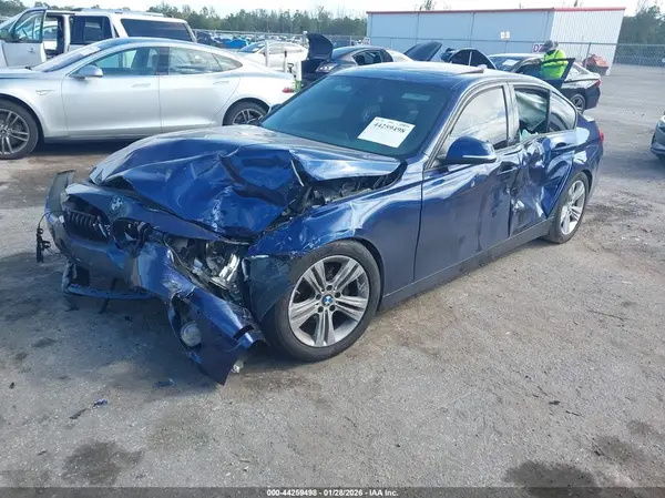 WBA8E9G53GNT43504 2016 BMW 3ER - Image 2