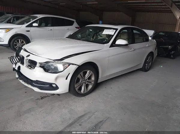 WBA8E9G53GNT44085 2016 BMW 3ER - Image 2