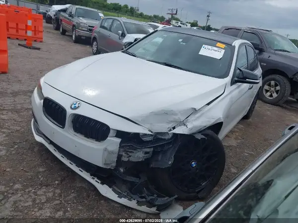 WBA8E9G53GNT44846 2016 BMW 3ER - Image 2