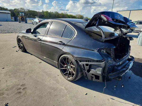 WBA8E9G54GNT45732 2016 BMW 3ER - Image 2