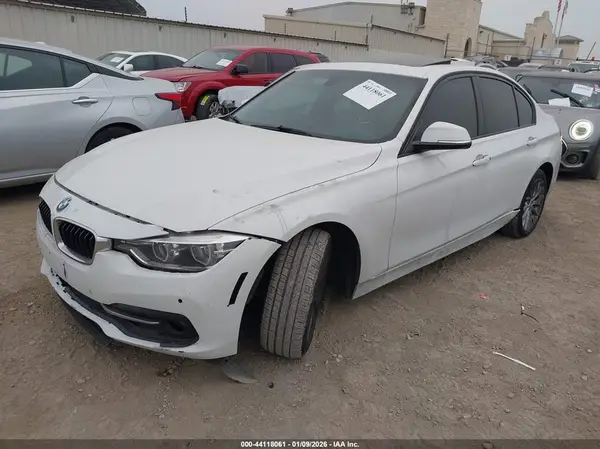 WBA8E9G54GNT83882 2016 BMW 3ER - Image 2