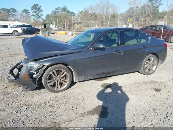 WBA8E9G54GNT84255 2016 BMW 3ER - Image 2