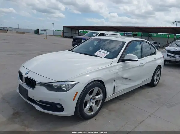 WBA8E9G54GNT88337 2016 BMW 3ER - Image 2