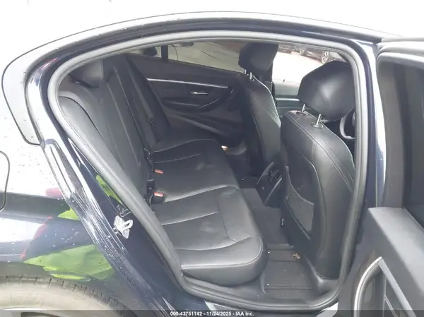 WBA8E9G54GNU28819 2016 BMW 3ER - Image 8