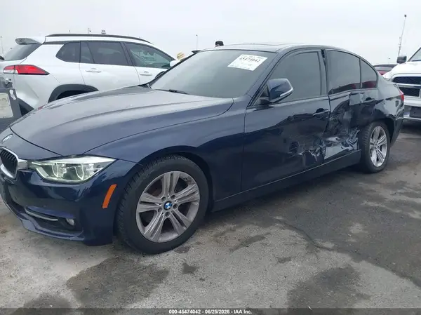 WBA8E9G54GNU29761 2016 BMW 3ER - Image 2