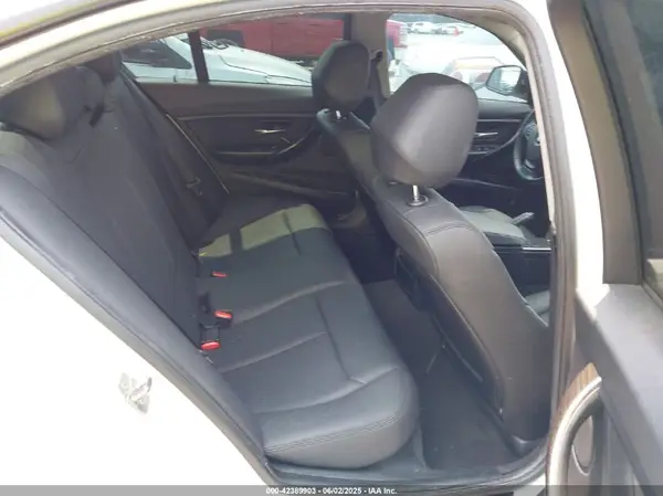 WBA8E9G54GNU29808 2016 BMW 3ER - Image 8