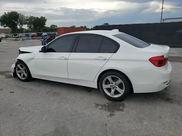 WBA8E9G55GNT84927 2016 BMW 3ER - Image 2